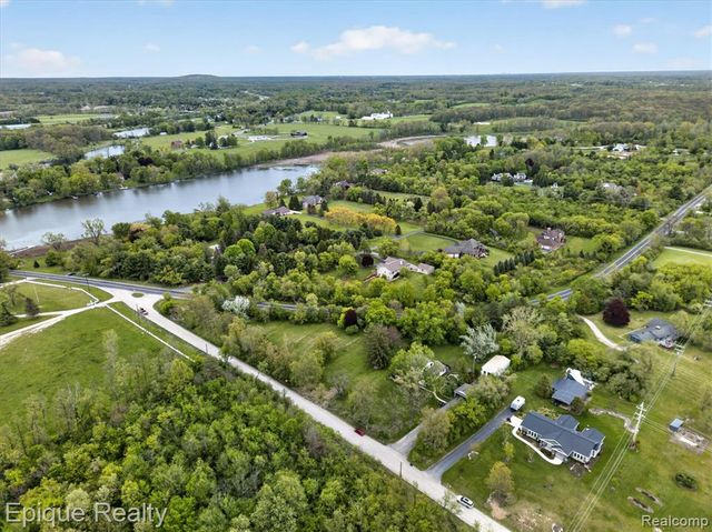3710 Frains Lake Road, Ann Arbor, MI 48105