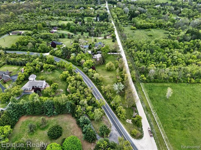 3710 Frains Lake Road, Ann Arbor, MI 48105
