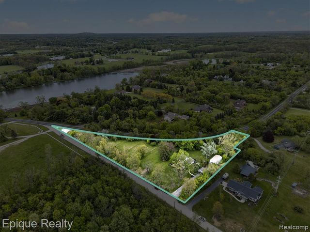 3710 Frains Lake Road, Ann Arbor, MI 48105