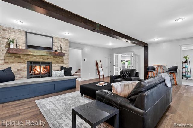 3710 Frains Lake Road, Ann Arbor, MI 48105