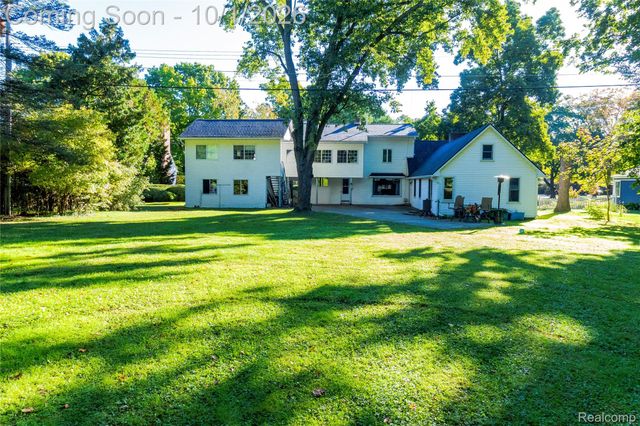 221 Lincoln Street, Lapeer, MI 48446