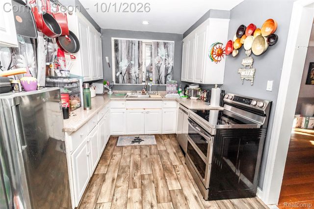 221 Lincoln Street, Lapeer, MI 48446