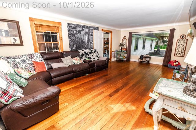 221 Lincoln Street, Lapeer, MI 48446
