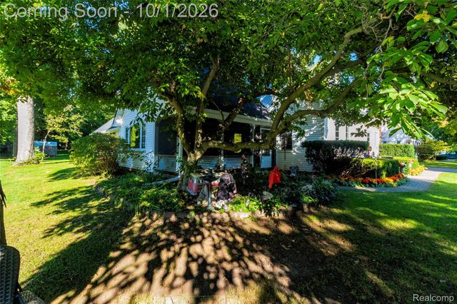 221 Lincoln Street, Lapeer, MI 48446