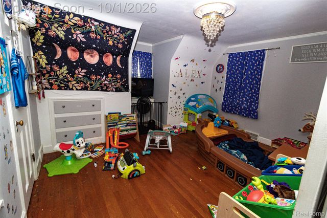 221 Lincoln Street, Lapeer, MI 48446