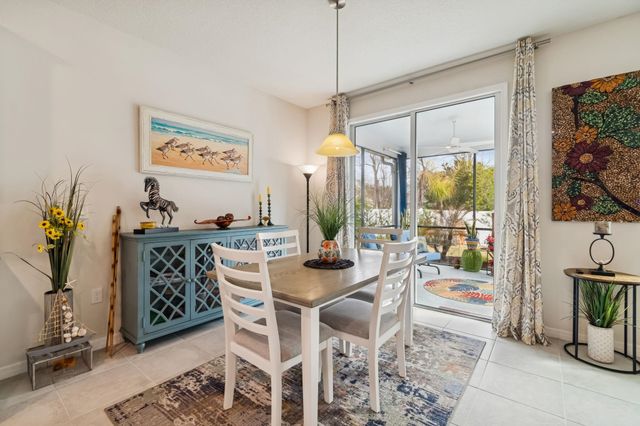 386 La Mancha Dr, St Augustine, FL 32086