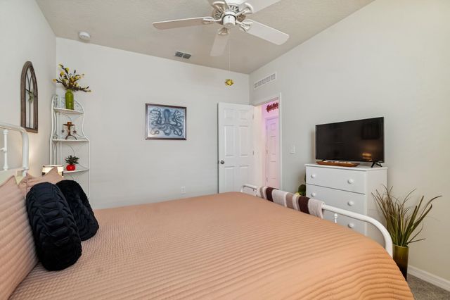 386 La Mancha Dr, St Augustine, FL 32086