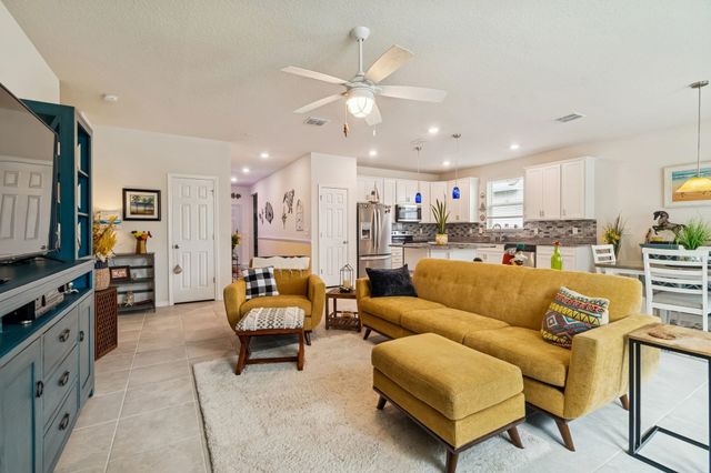 386 La Mancha Dr, St Augustine, FL 32086