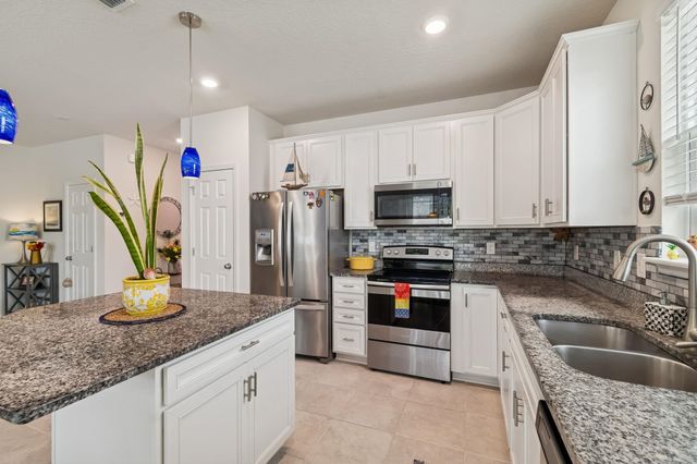 386 La Mancha Dr, St Augustine, FL 32086