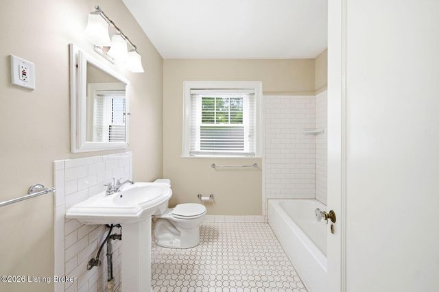 1971 Bardstown Rd APT 5, Louisville, KY 40205