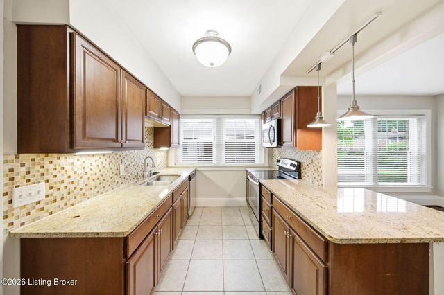 1971 Bardstown Rd APT 5, Louisville, KY 40205