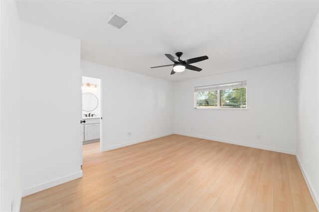 15326 E Hampton Circle, Houston, TX 77071