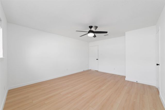 15326 E Hampton Circle, Houston, TX 77071