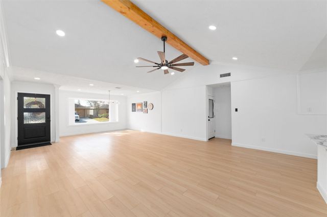 15326 E Hampton Circle, Houston, TX 77071