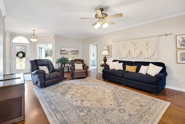 110 KYLIE GAYLE RD, Oakland, TN 38060