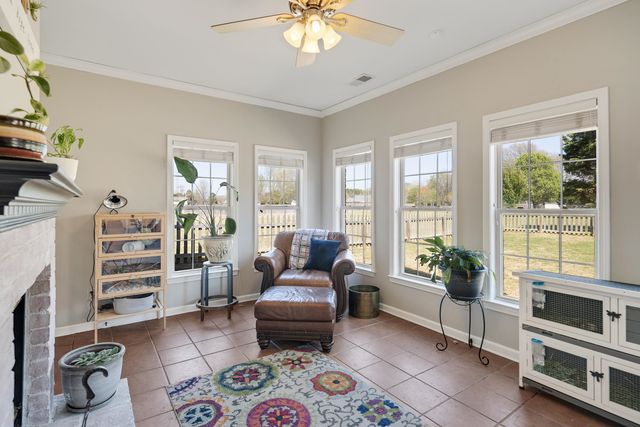 110 KYLIE GAYLE RD, Oakland, TN 38060