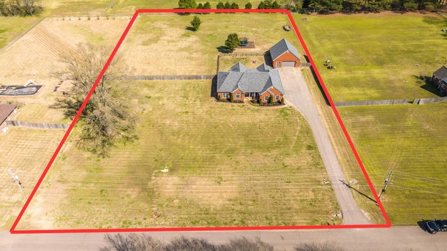 110 KYLIE GAYLE RD, Oakland, TN 38060