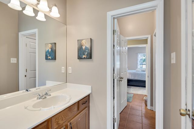 110 KYLIE GAYLE RD, Oakland, TN 38060