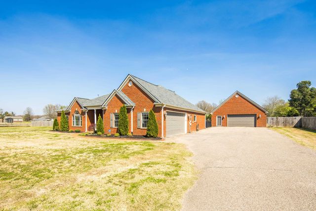 110 KYLIE GAYLE RD, Oakland, TN 38060