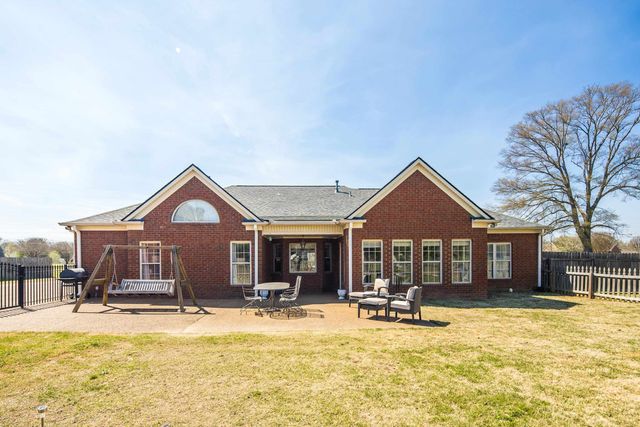 110 KYLIE GAYLE RD, Oakland, TN 38060