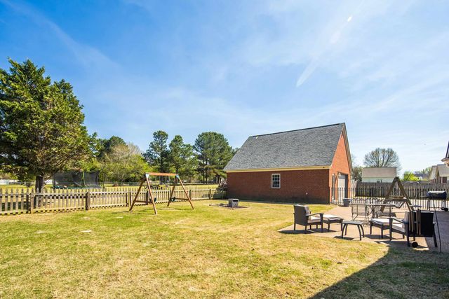 110 KYLIE GAYLE RD, Oakland, TN 38060