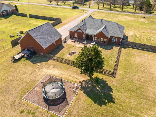 110 KYLIE GAYLE RD, Oakland, TN 38060