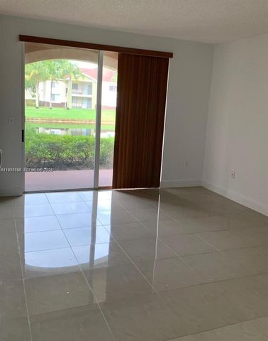 8070 N Nob Hill Rd 108, Tamarac, FL 33321