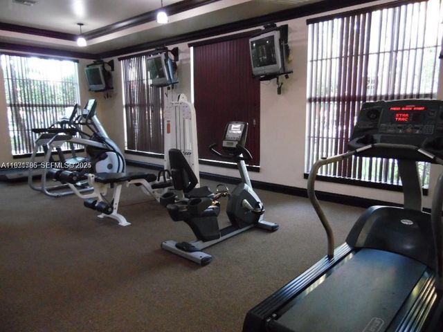 8070 N Nob Hill Rd 108, Tamarac, FL 33321