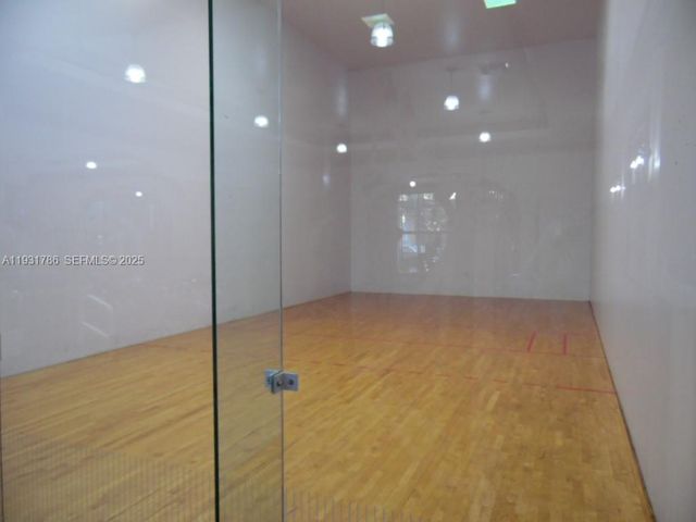 8070 N Nob Hill Rd 108, Tamarac, FL 33321