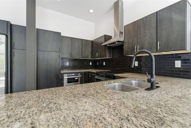 4132 GAUGE LINE LOOP, Tampa, FL 33624