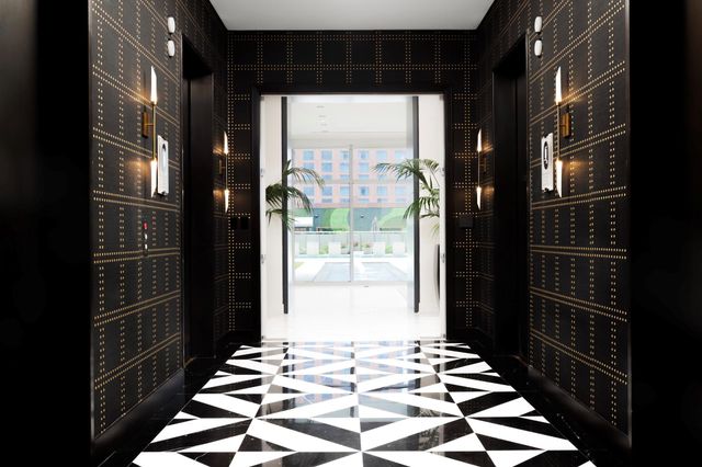 200 Congress Ave 24E, Austin, TX 78701