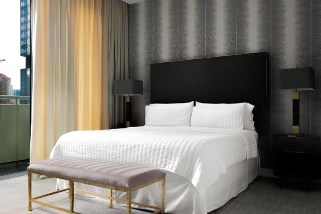 200 Congress Ave 24E, Austin, TX 78701