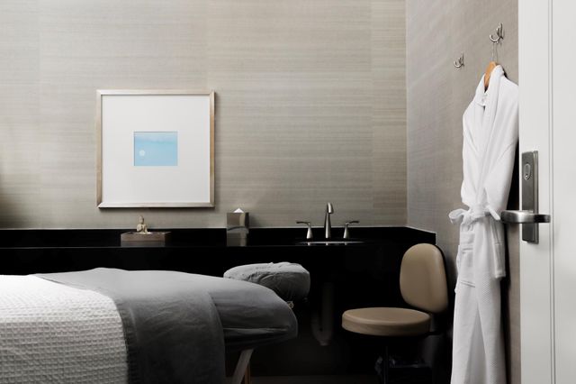 200 Congress Ave 24E, Austin, TX 78701