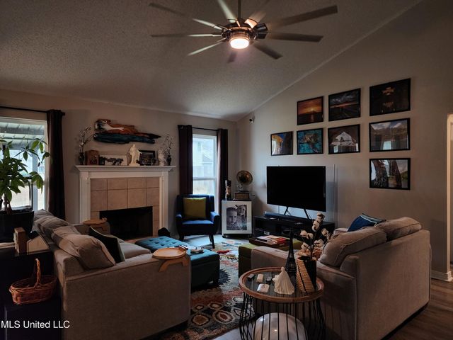 4598 Pinehaven Drive, Ocean Springs, MS 39564