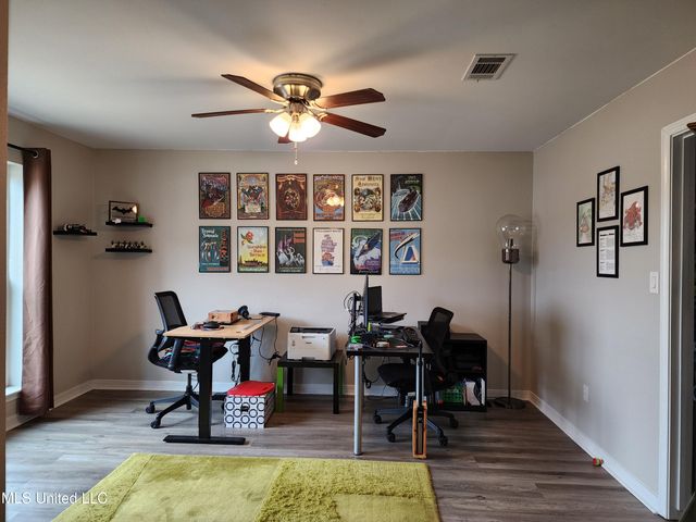 4598 Pinehaven Drive, Ocean Springs, MS 39564