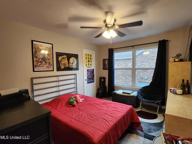 4598 Pinehaven Drive, Ocean Springs, MS 39564