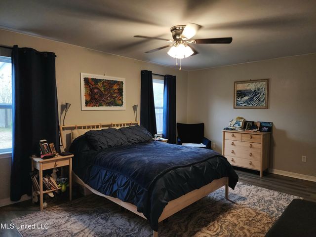 4598 Pinehaven Drive, Ocean Springs, MS 39564