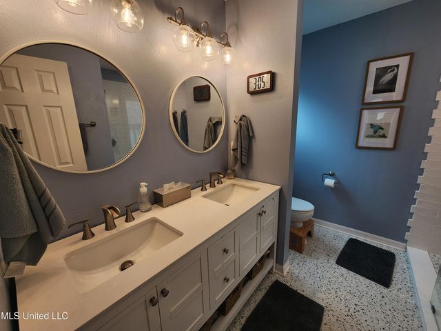 4598 Pinehaven Drive, Ocean Springs, MS 39564