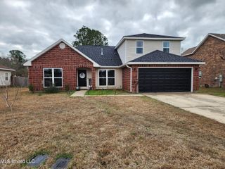 4598 Pinehaven Drive, Ocean Springs, MS 39564