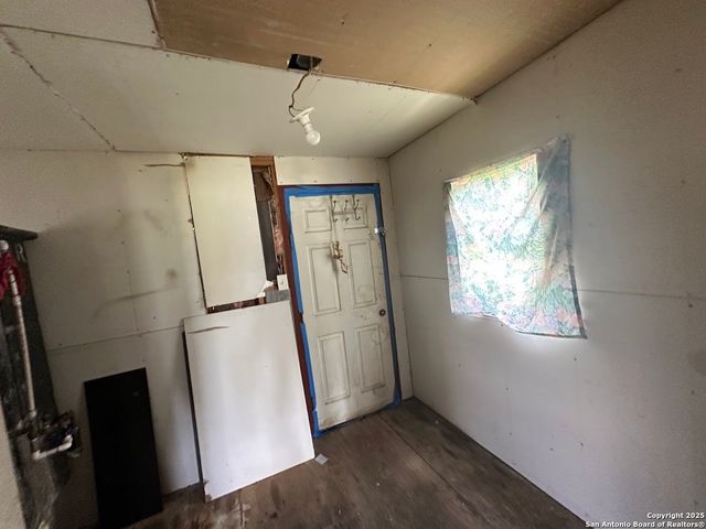 705 Paso Hondo, San Antonio, TX 78202