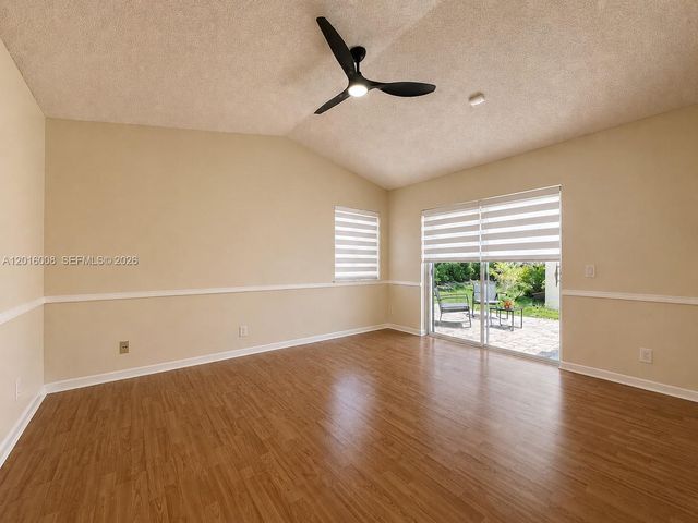 854 San Remo Dr 854, Weston, FL 33326