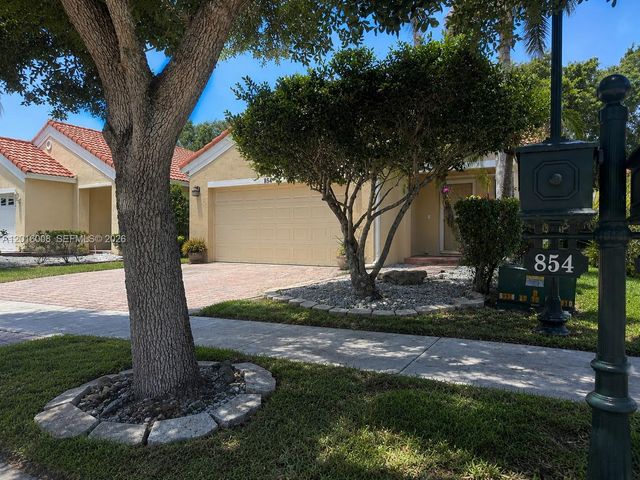 854 San Remo Dr 854, Weston, FL 33326