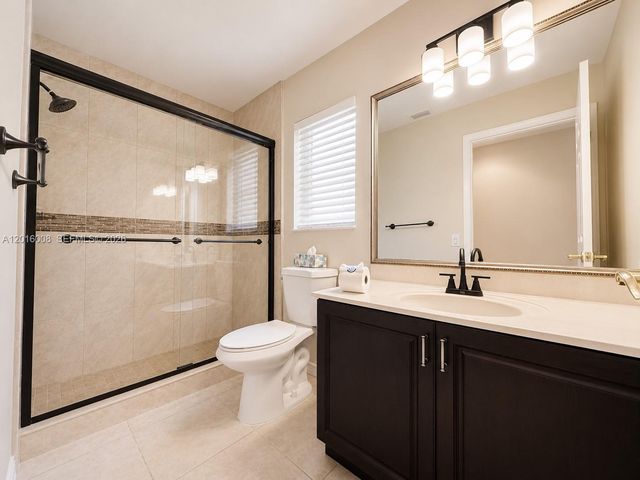 854 San Remo Dr 854, Weston, FL 33326