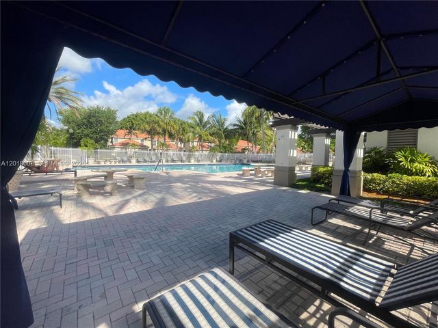 854 San Remo Dr 854, Weston, FL 33326