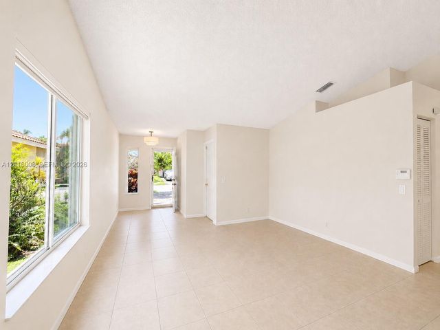 854 San Remo Dr 854, Weston, FL 33326