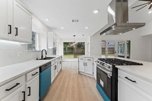 7631 Ashton Drive, Houston, TX 77095