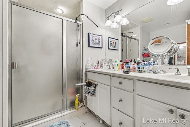 5537 Bentbrook Street Se, City Of Kentwood, MI 49508