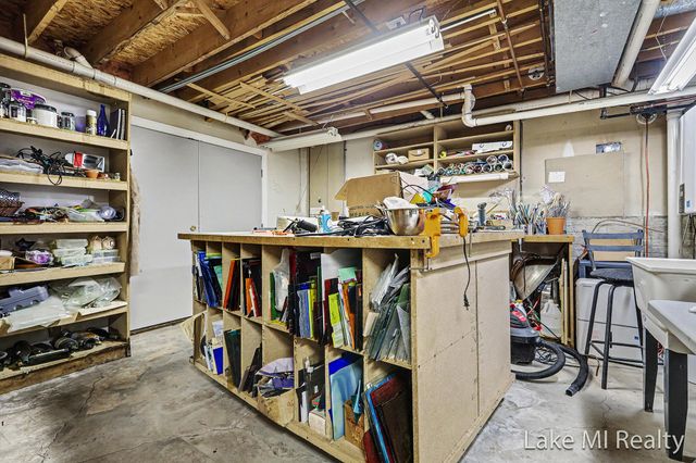 5537 Bentbrook Street Se, City Of Kentwood, MI 49508