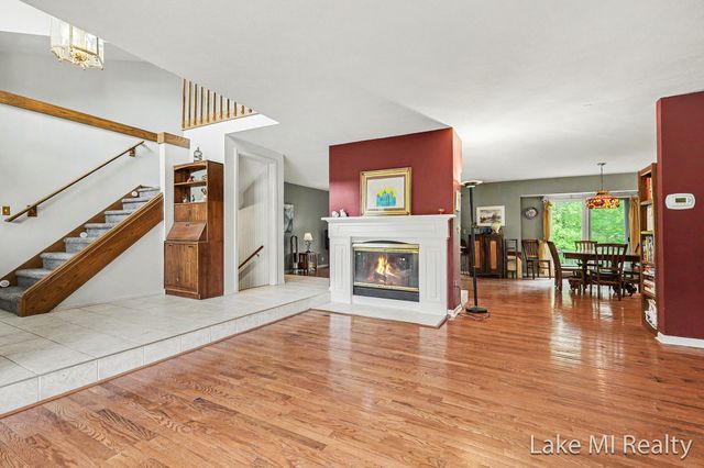5537 Bentbrook Street Se, City Of Kentwood, MI 49508