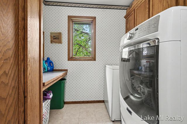 5537 Bentbrook Street Se, City Of Kentwood, MI 49508